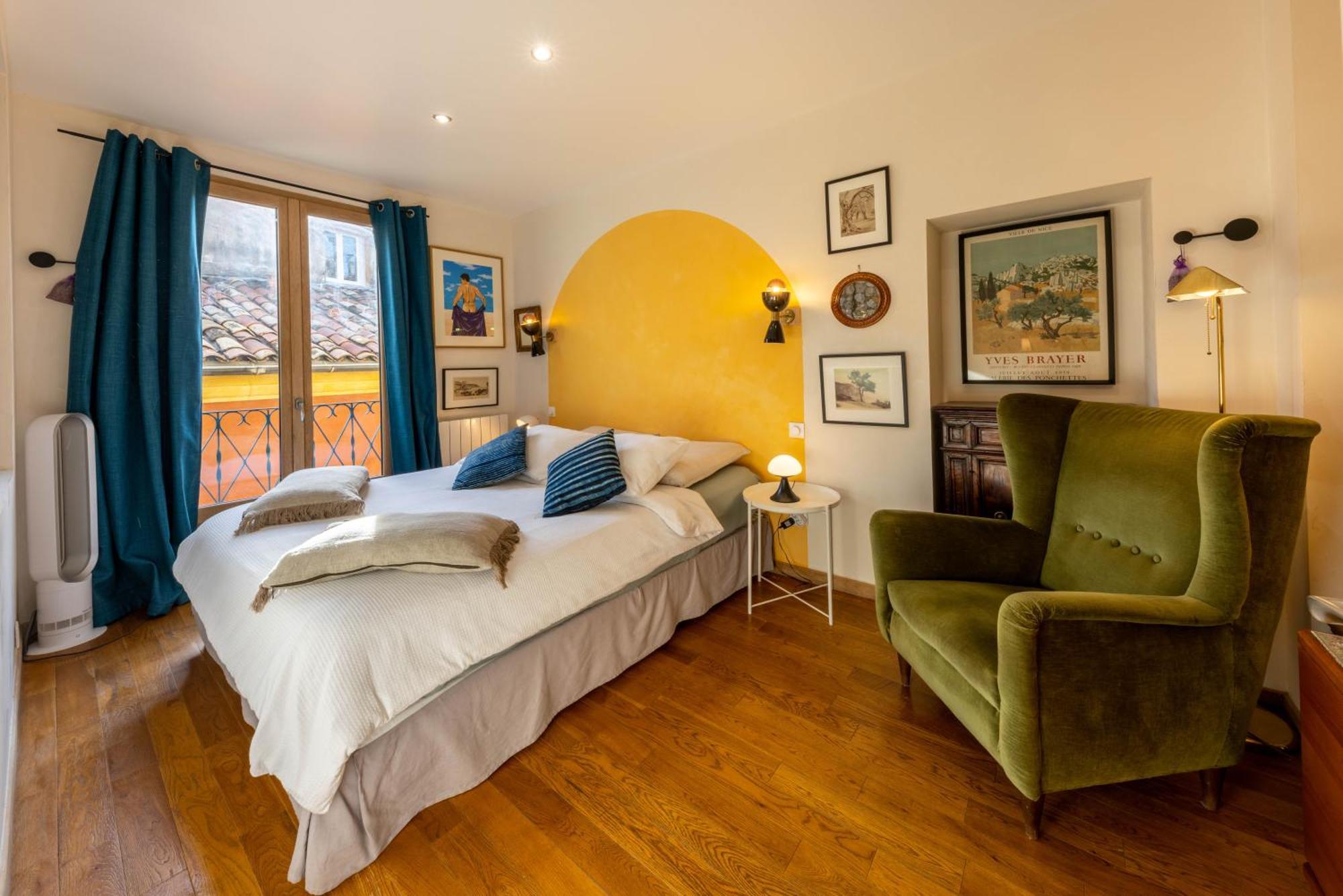 Spacious And Bright Flat Close To The Beach : Heart Of Old Νίκαια Εξωτερικό φωτογραφία